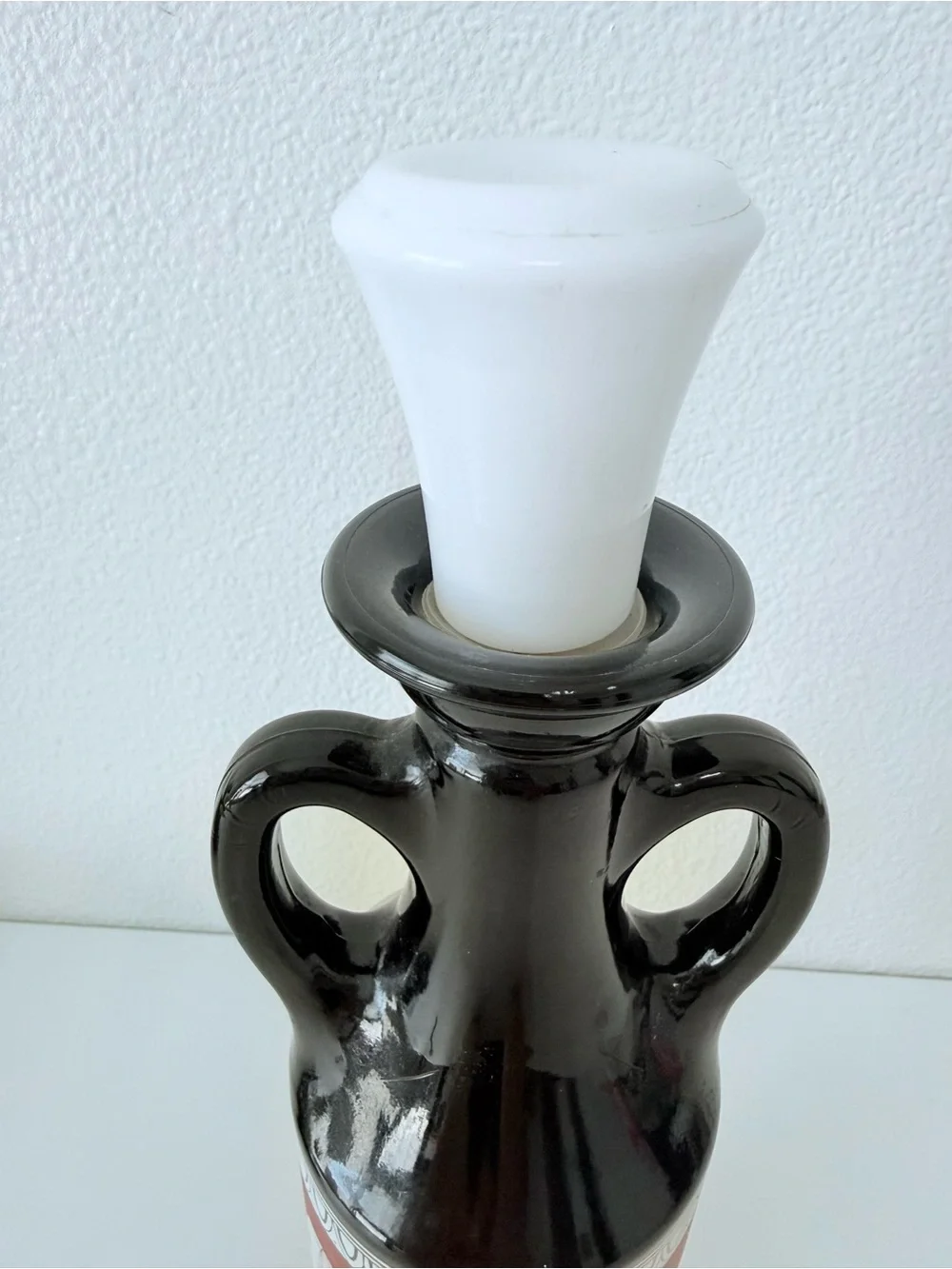 Vintage 1962 Jim Beam Cleopatra Decanter Bottle Egyptian Milk Glass Stopper 13